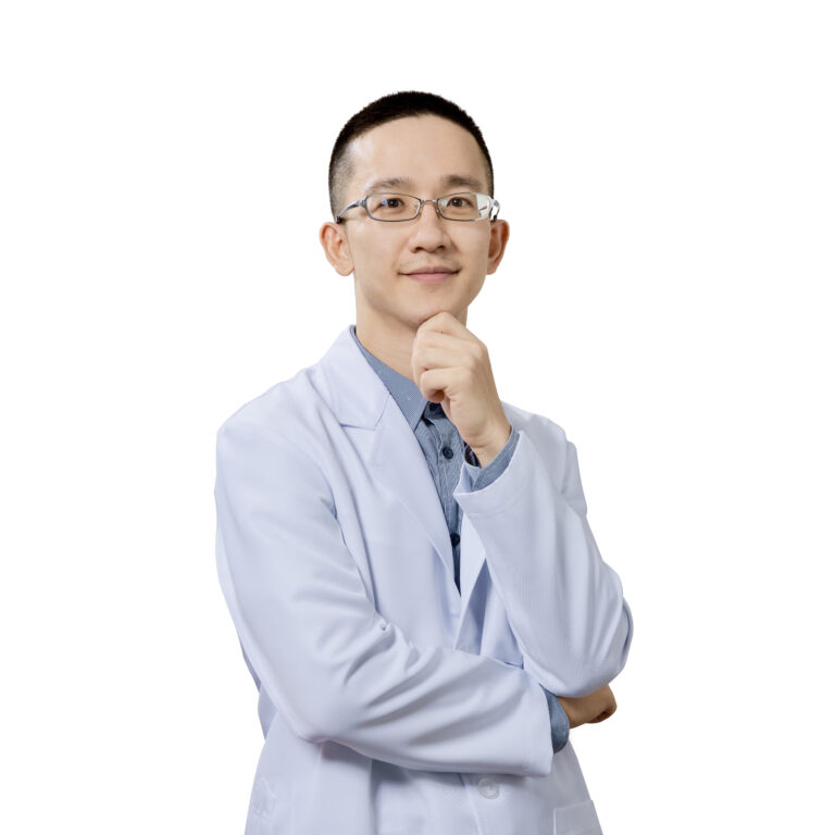 欣隆牙醫植牙團隊醫師具備豐富臨床經驗，鄰近城上城社區，提供精準微創植牙服務。針對怕痛患者提供舒眠植牙方案，是長庚商圈追求高品質植牙的首選醫師。